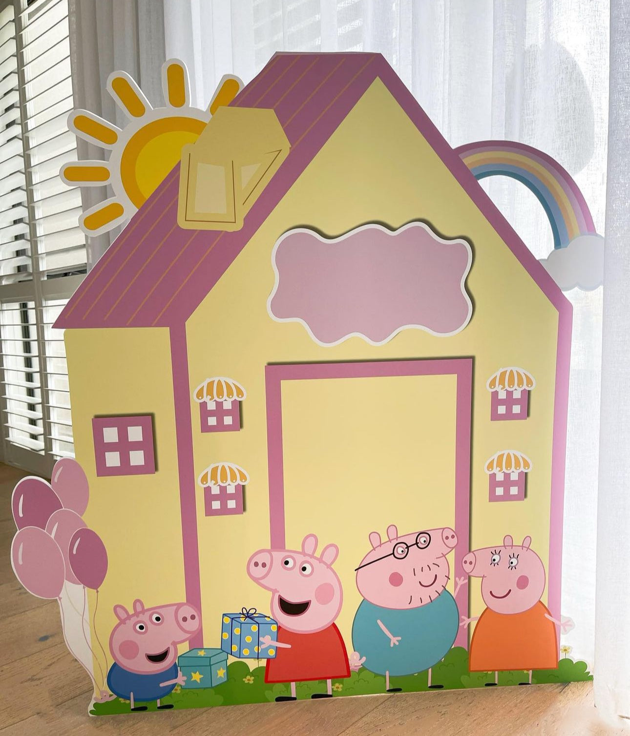 Peppa Arch Backdrop